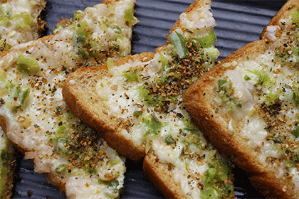 Garlic Bread With Cheese